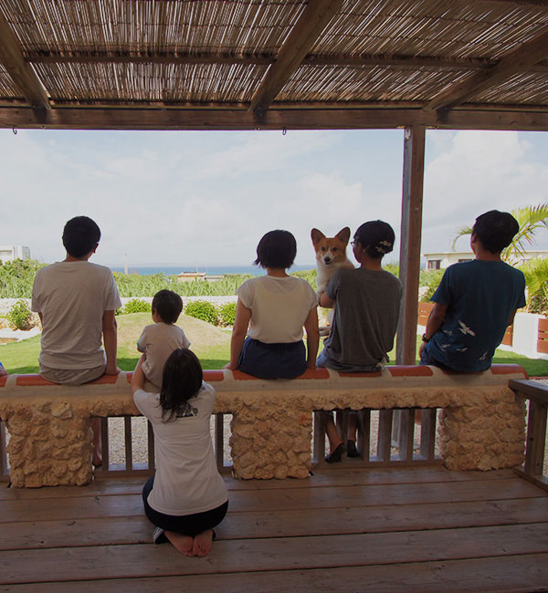 デッキからは宮古島の風を感じて
